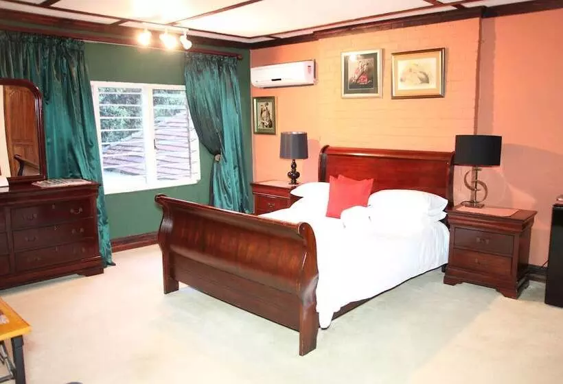 هتل Africanza Lodge And Restaurant