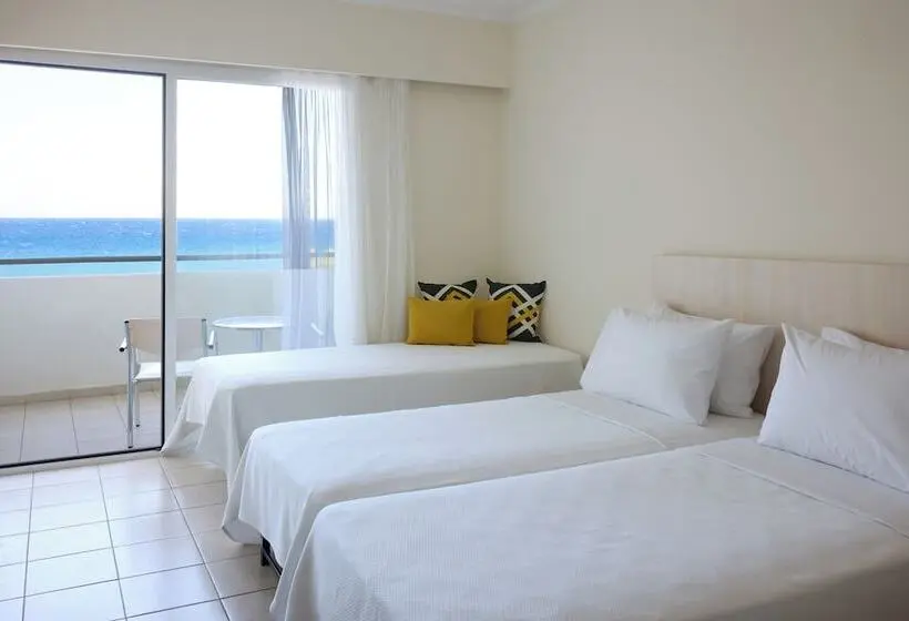 ホテル Blue Bay Beach Resort