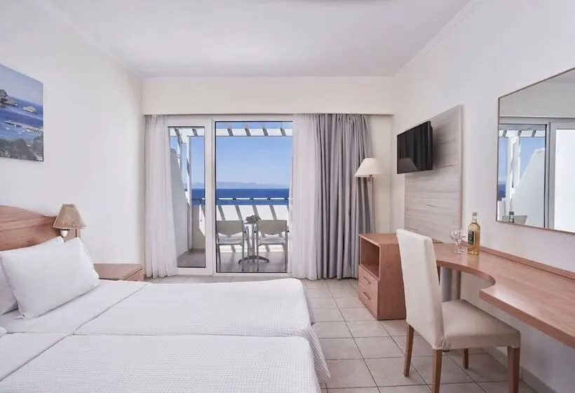 Hotelli Blue Bay Beach Resort