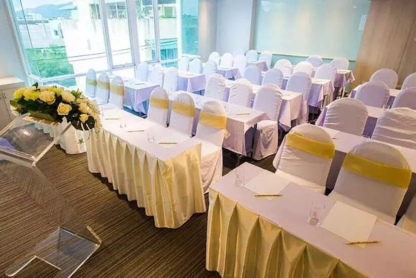 Crystal Hotel Hat Yai