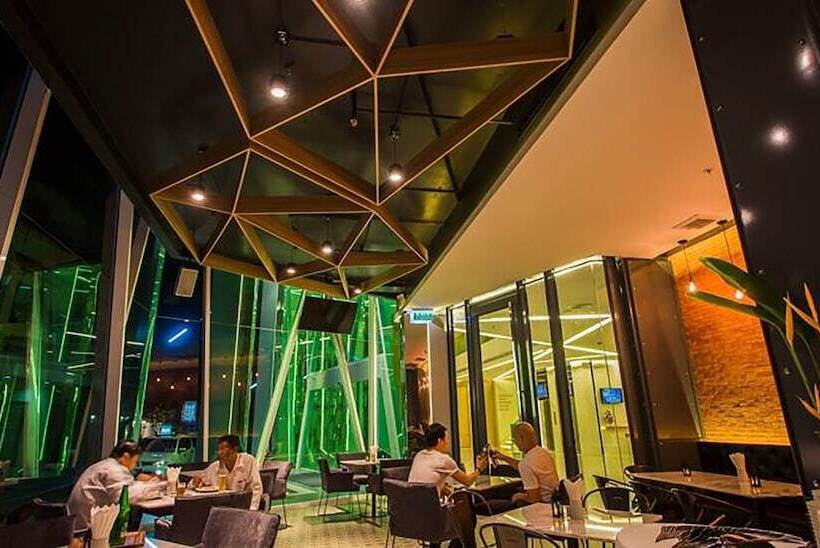 Crystal Hotel Hat Yai