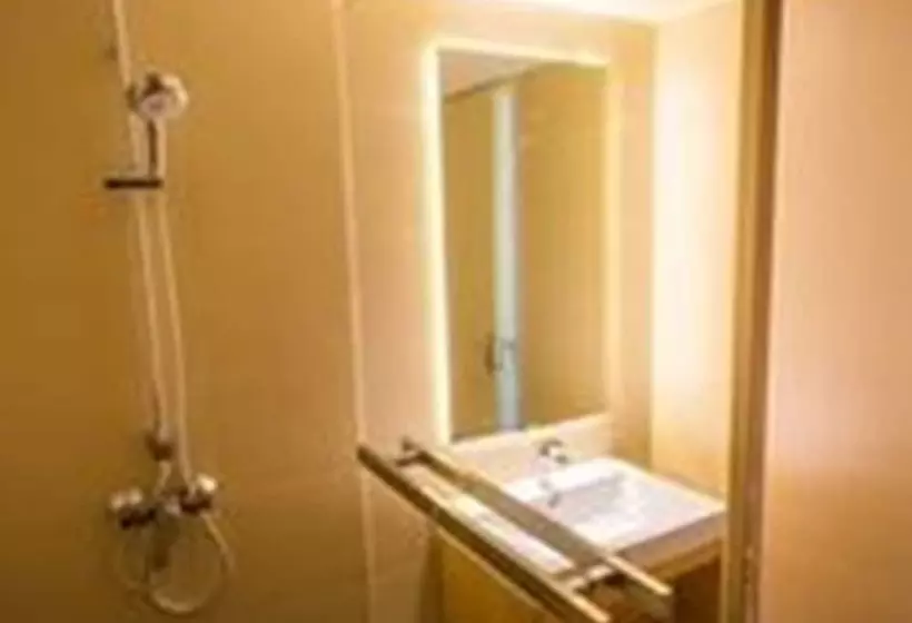 Crystal Hotel Hat Yai