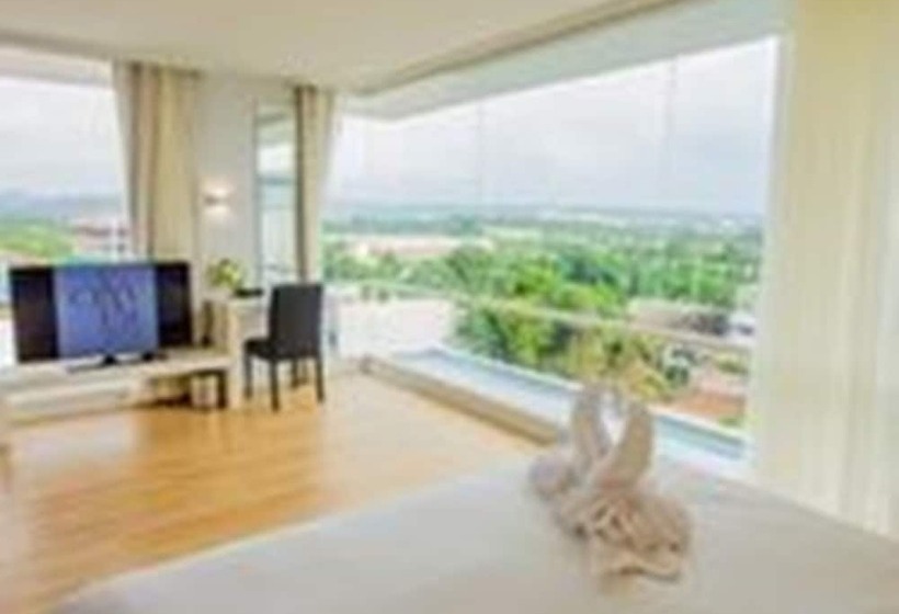 Crystal Hotel Hat Yai