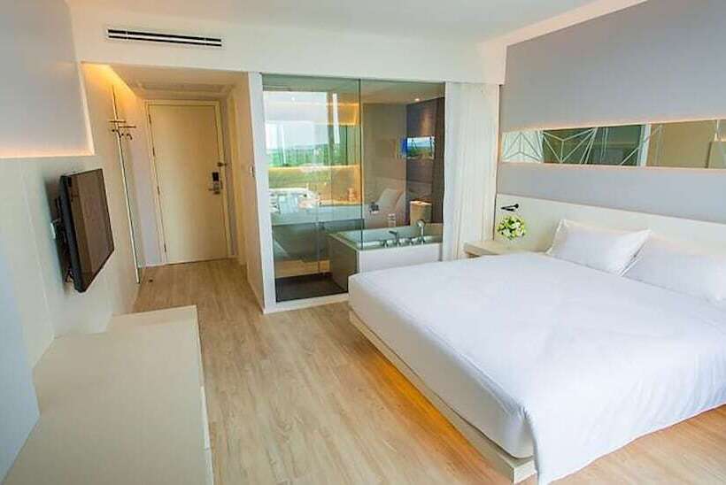 Crystal Hotel Hat Yai