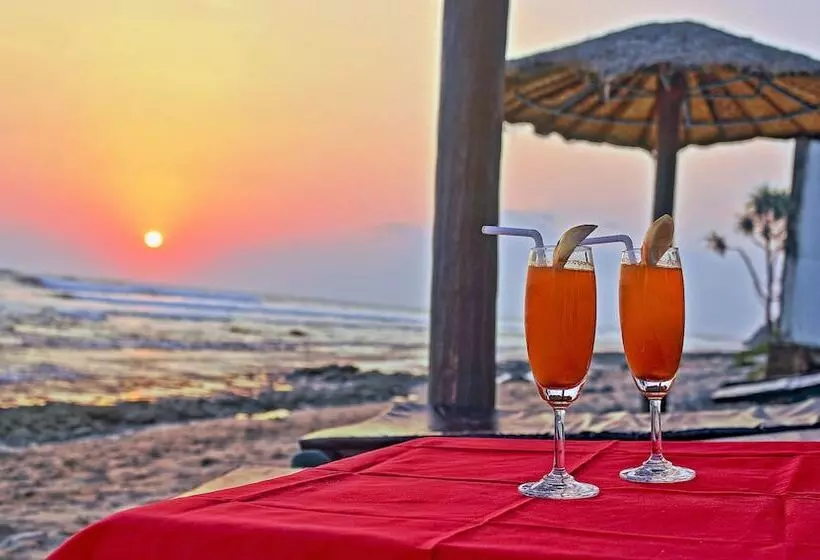 Отель Edelweiss Resort