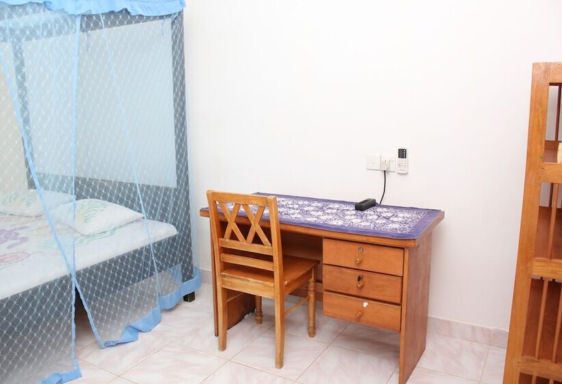 Отель Edelweiss Resort