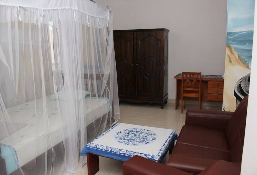 Отель Edelweiss Resort