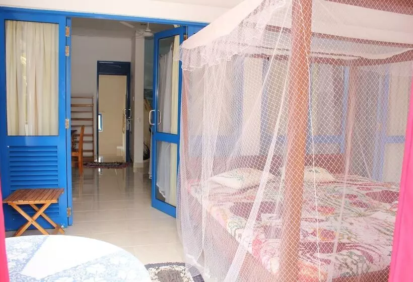 Отель Edelweiss Resort