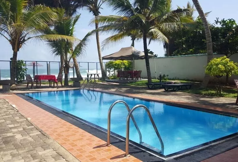 Отель Edelweiss Resort