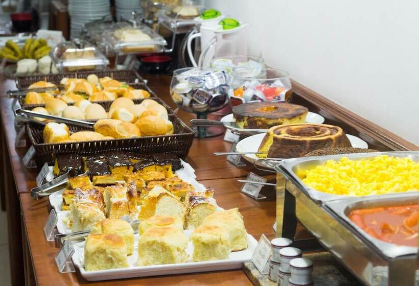 Отель Garrafão Boituva   5 Min Da Rod Castelo Branco Km 116