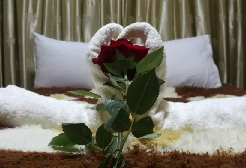 هتل Hostal Fortaleza