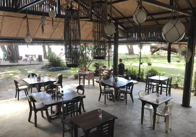 호텔 J2b Beach Bungalows