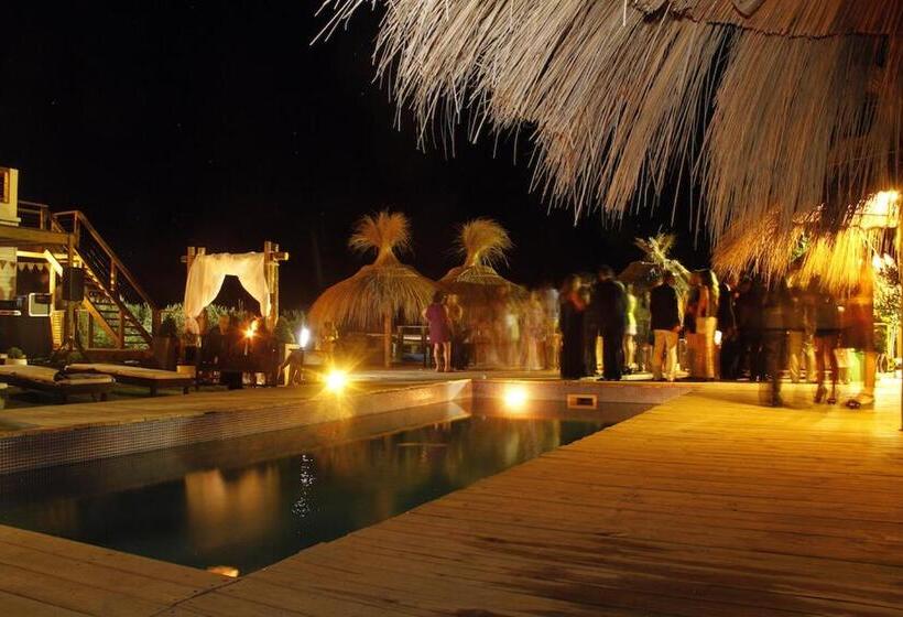 فندق Las Eduardas