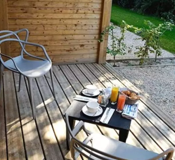 בית מלון כפרי Loire & Sens