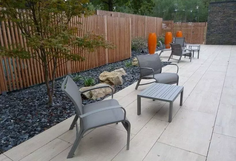 בית מלון כפרי Loire & Sens