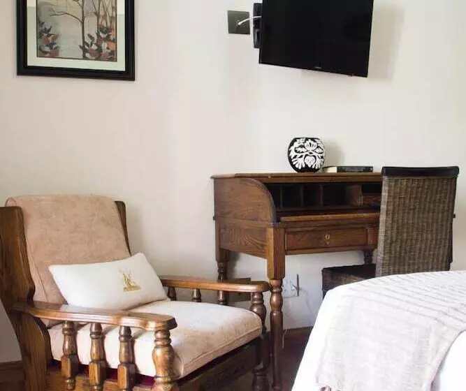 هتل Motsamai Lodge