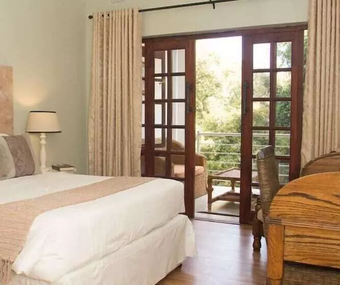 هتل Motsamai Lodge