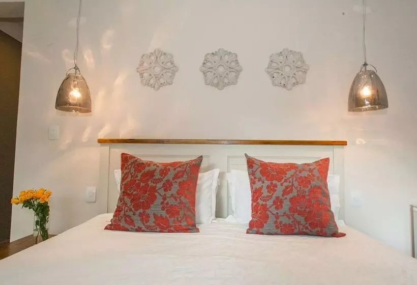 هتل Motsamai Lodge