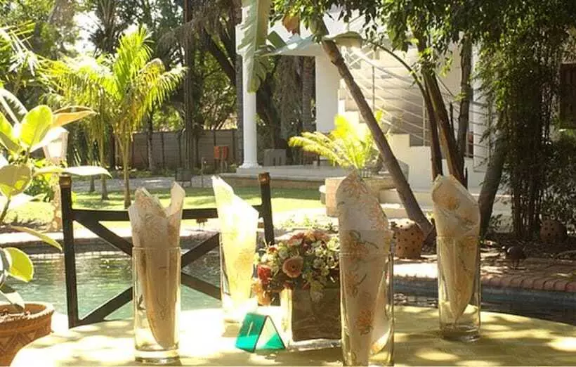 هتل Motsamai Lodge