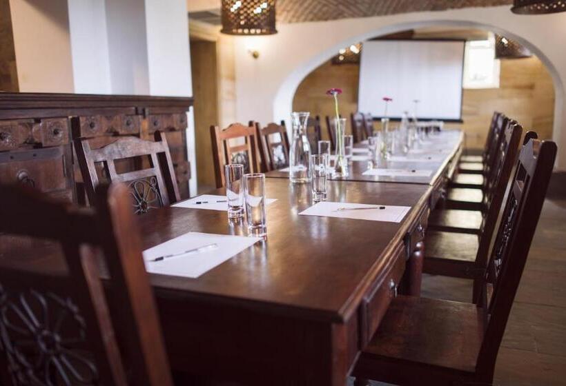 Отель Orient Palace