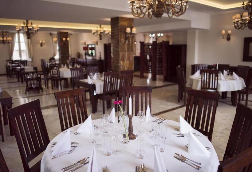 Отель Orient Palace