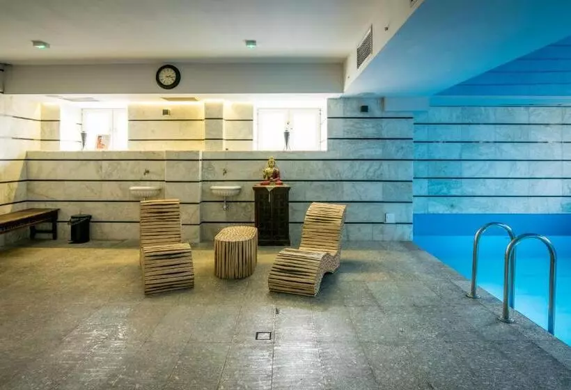 בית מלון כפרי Orient Palace