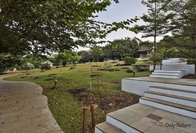 ホテル The Fern Samali Resort