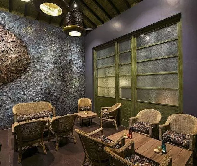 Отель The Fern Samali Resort