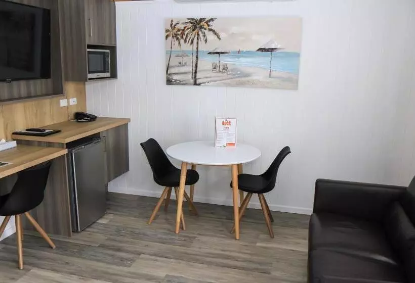 Мотель The Club Motor Inn Chinchilla