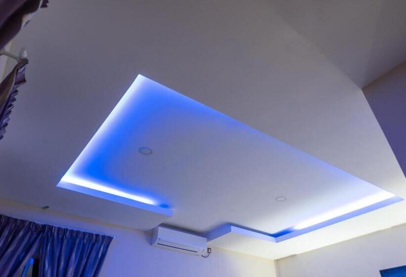 汽车旅馆  Tok Man Inn