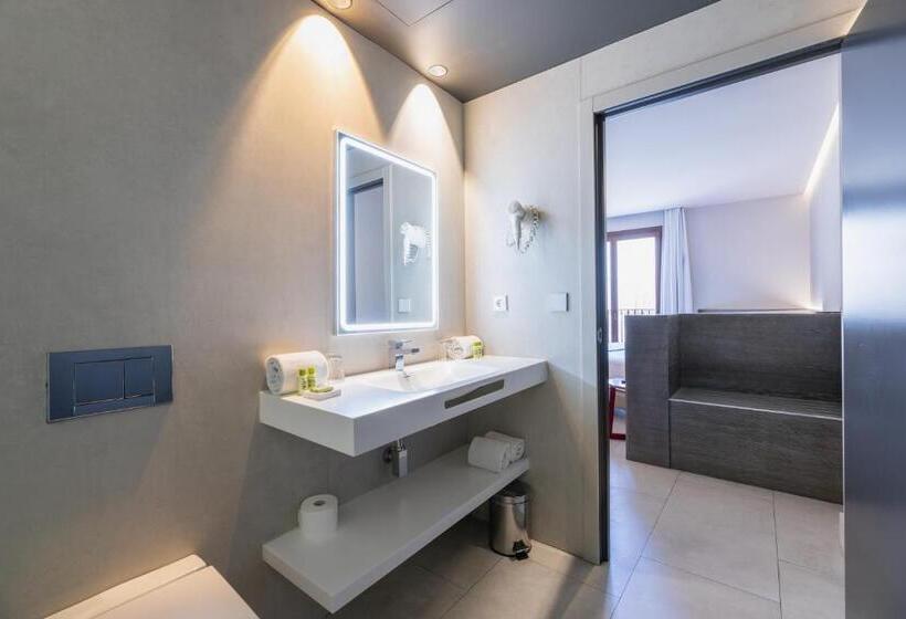 Myr Plaza Mercado & Spa