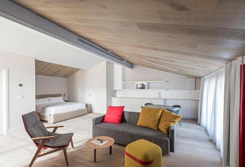 Myr Plaza Mercado & Spa