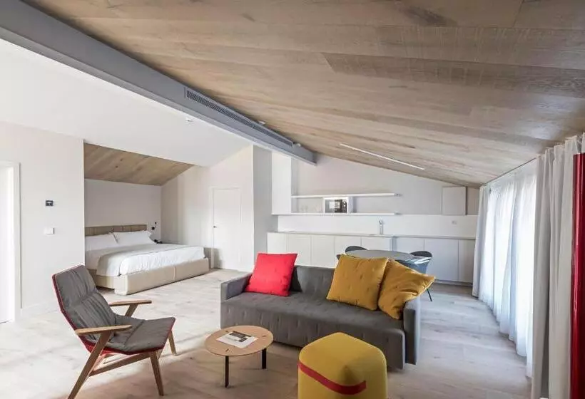 Myr Plaza Mercado & Spa