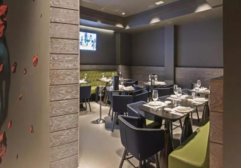 Myr Plaza Mercado & Spa