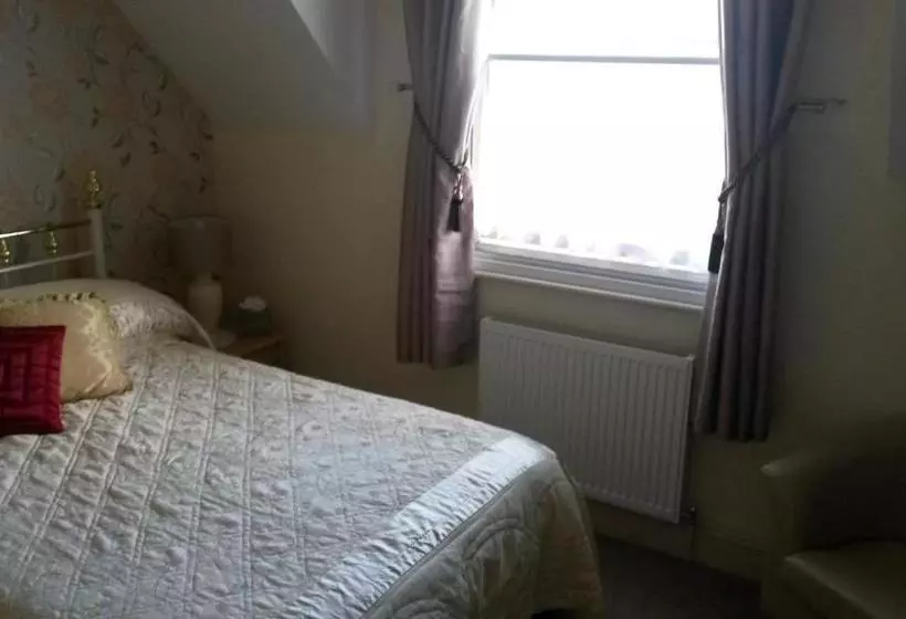 Pensió Lyndale Guest House