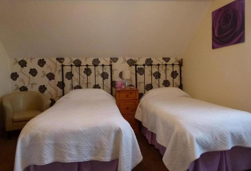 بنسيون Lyndale Guest House