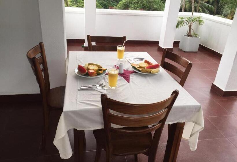 פנסיון Supun Villa