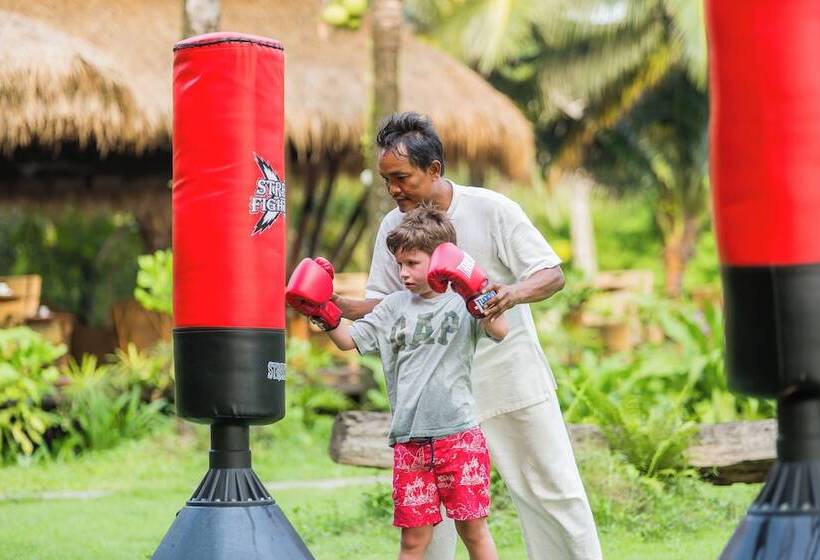 Resort High Season Pool Villa & Spa