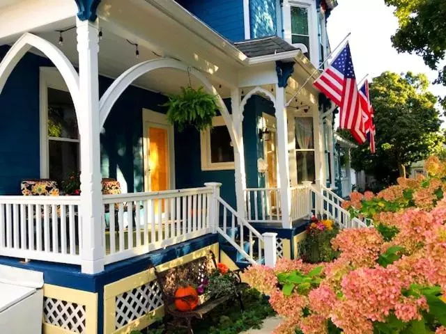 تختخواب و صبحانه The Muse Gallery Guesthouse