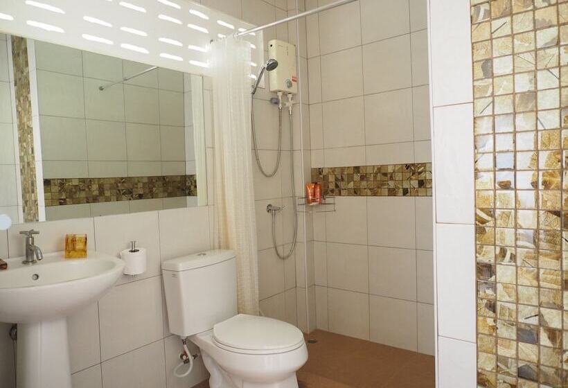 בית מלון כפרי Escape Cabins