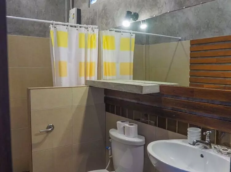 בית מלון כפרי Escape Cabins