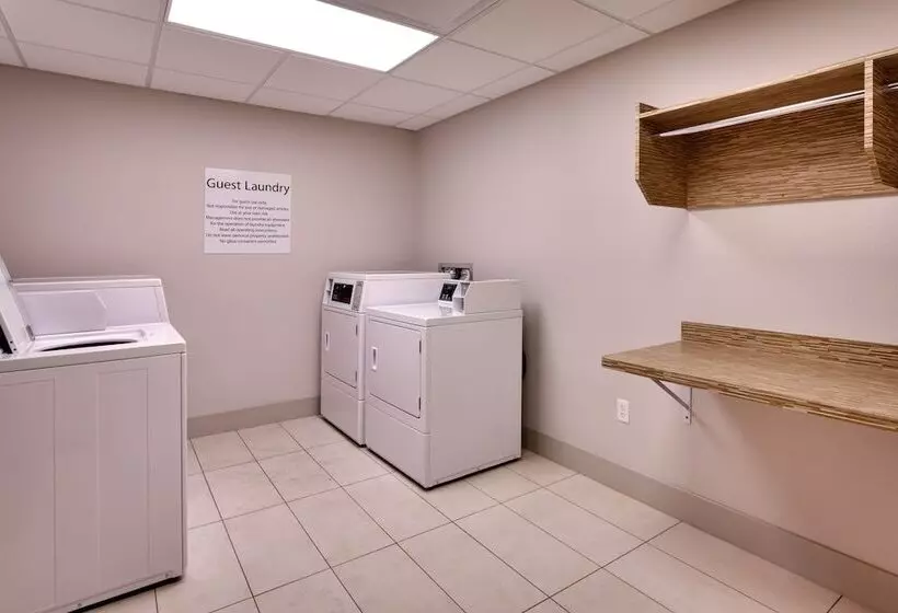 ホテル Holiday Inn Express & Suites Phoenix West   Buckeye, An Ihg