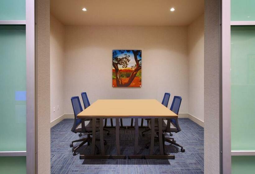 ホテル Holiday Inn Express & Suites Phoenix West   Buckeye, An Ihg