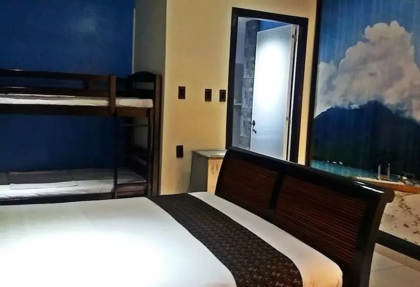 هتل Kurma Eco Beach Lodge
