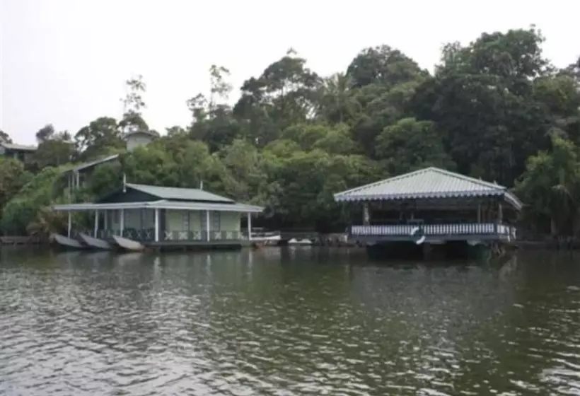 Отель Maduganga Villa Amazing Island Resort