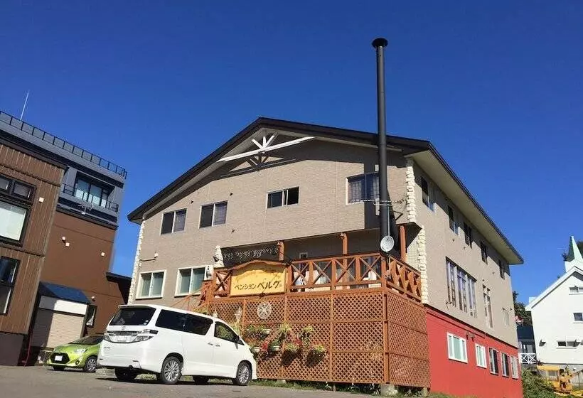 ホテル Pension Berg