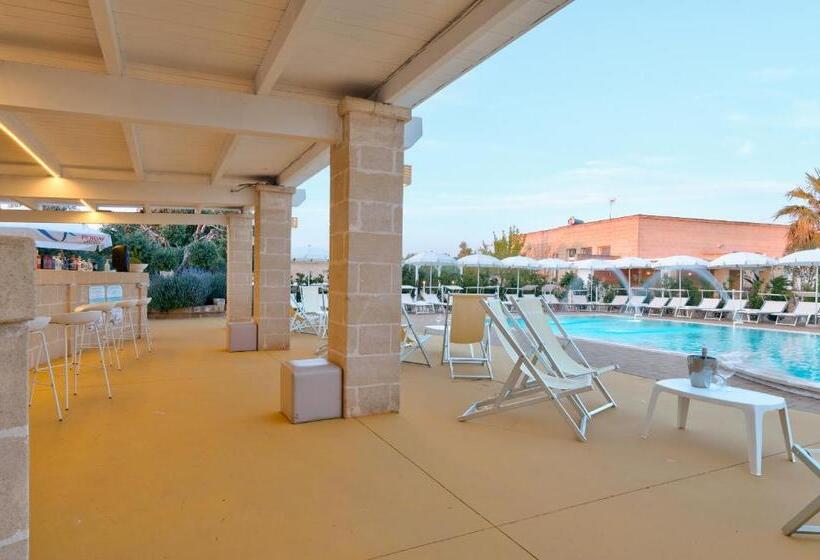 בית מלון כפרי Reverse