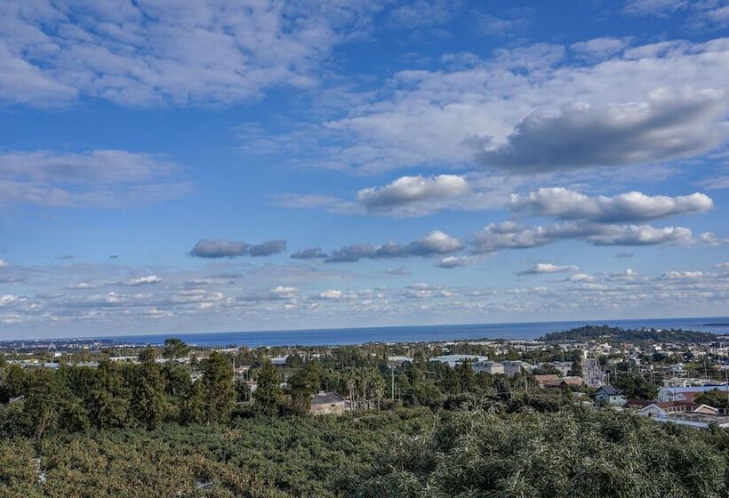 Hotel Stone And Wind Resort