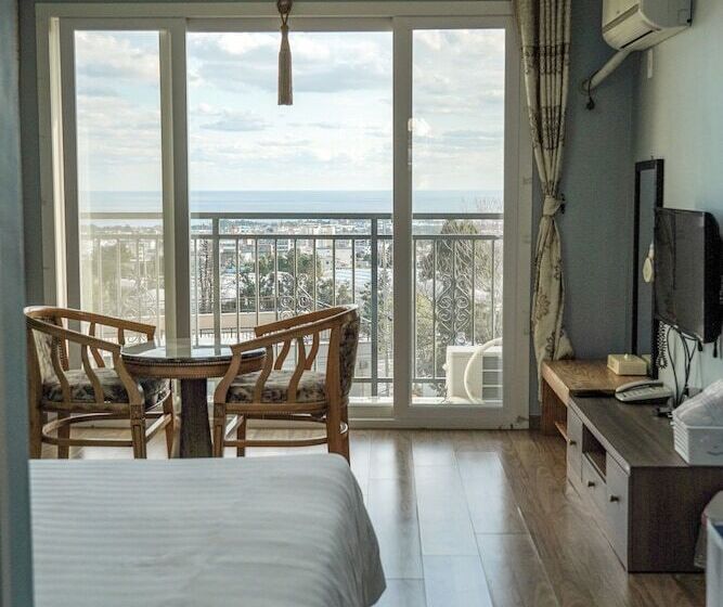 Hotel Stone And Wind Resort