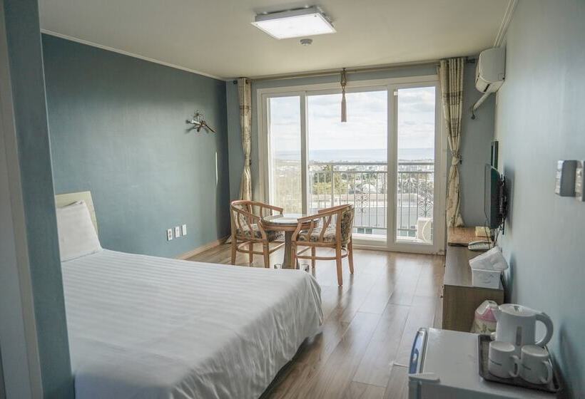 Hotel Stone And Wind Resort